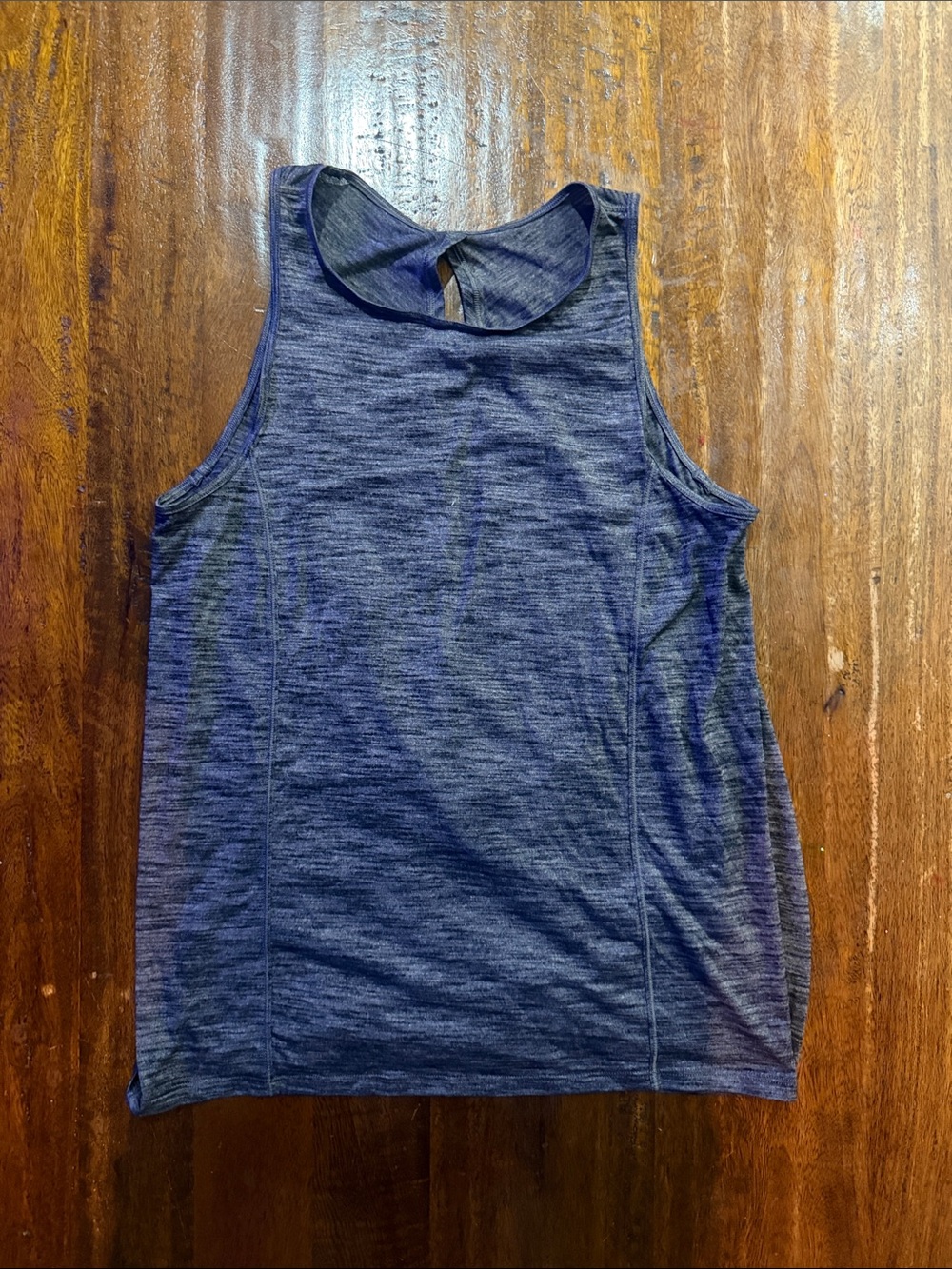 lululemon athletica Heathered Grey Tank Top. Diamond Cut out Back NWOT